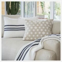 Habitat Coussin En Lin Avec Fleurs Brodées - 40 X 50 Cm - Beige Et Blanc -meubles boutique coussin en lin avec fleurs brodees 40 x 50 cm beige et blanc 1333079