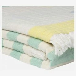 Habitat Plaid En Gaze De Coton - 130 X 170 Cm – Motif à Rayures – Design By Floriane Jacques -meubles boutique manta em gaze de algodao 130 x 710 cm motivo as riscas design by floriane jacques 12565215