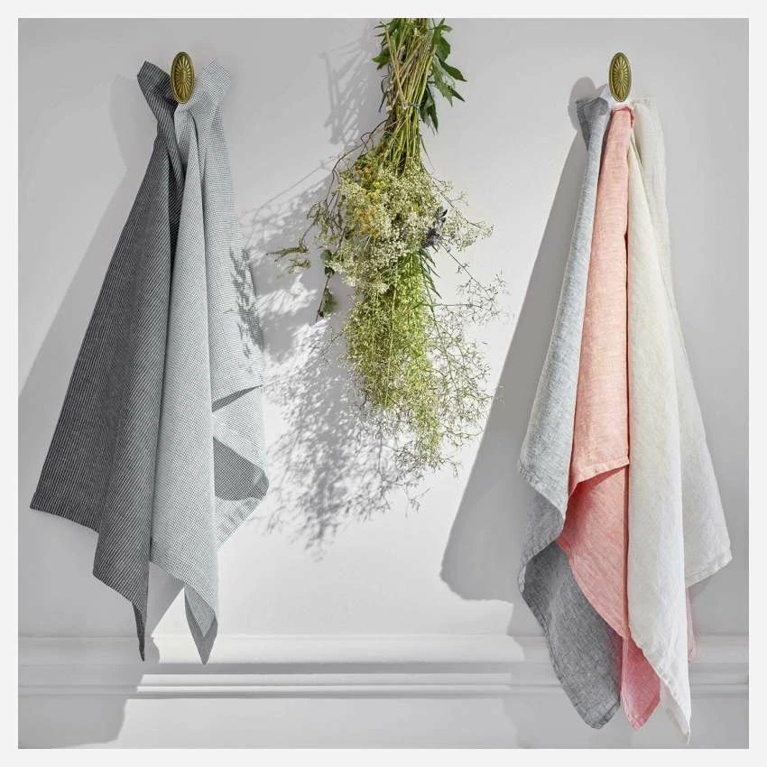 Habitat Set De 2 Torchons 70x50cm En Coton Et Lin Blanc Tissé Noir 3 Habitat Set De 2 Torchons 70x50cm En Coton Et Lin Blanc Tissé Noir – Image 3